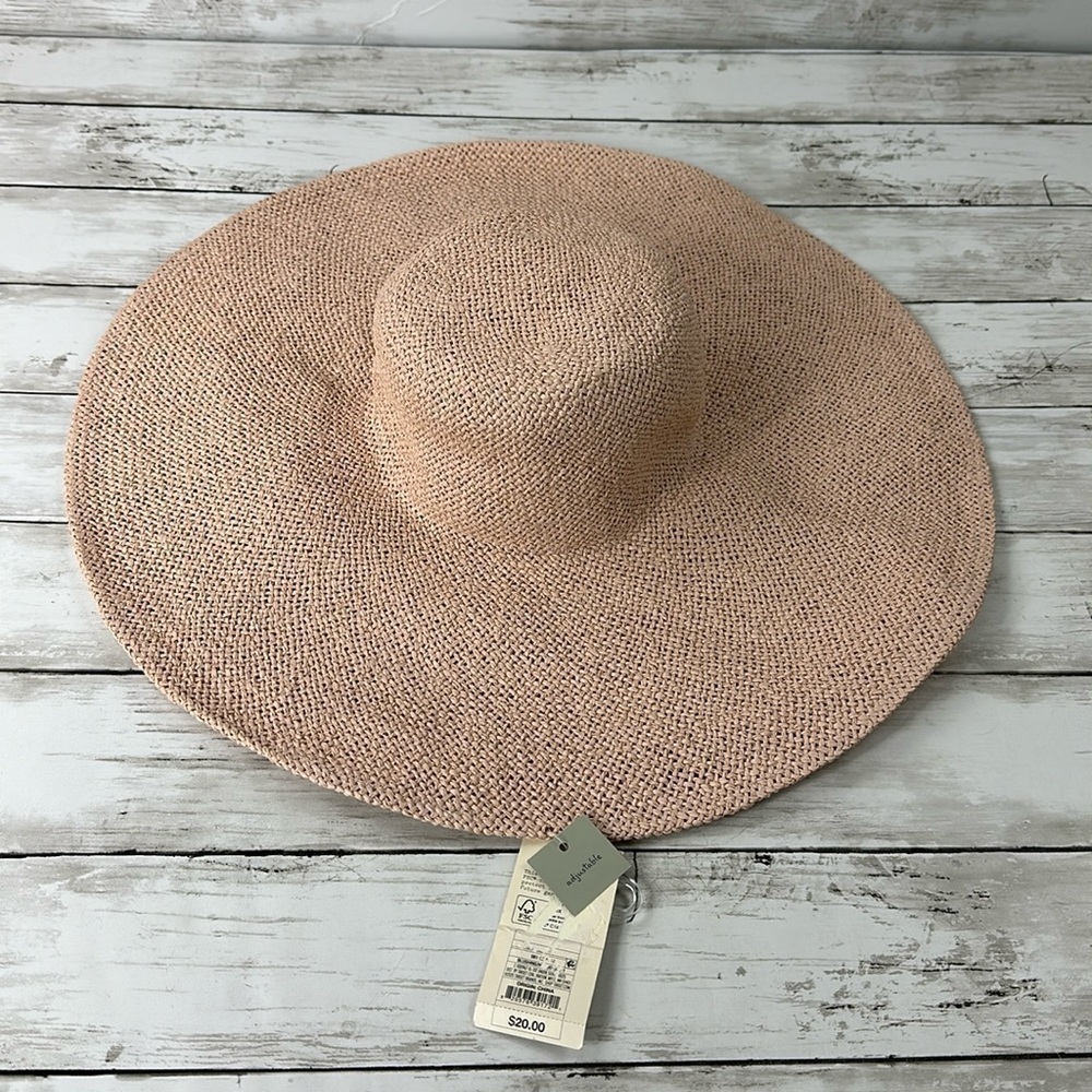 Target Brand pink Floppy Straw Sun Hat Packable Beachwear Cruise Wear Sunbathe